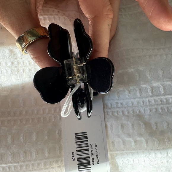 NWT Lele Sadoughi Flower Hair Clip with Pearl Center - Picture 2 of 3